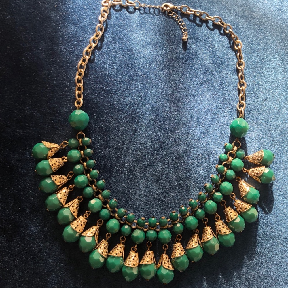 Gold and green bead necklace